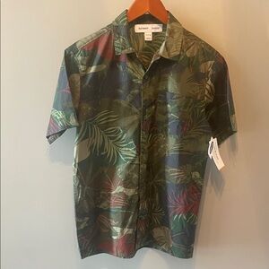 Old Navy Boys Built-In Flex Tropical Leaf Print Shirt Size XL